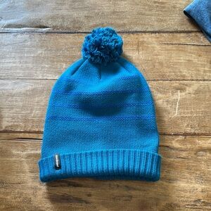 Patagonia Powder Town Ski Beanie Teal Color Like New!